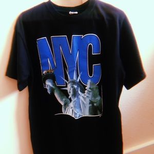 Vintage NYC “statue of liberty” shirt